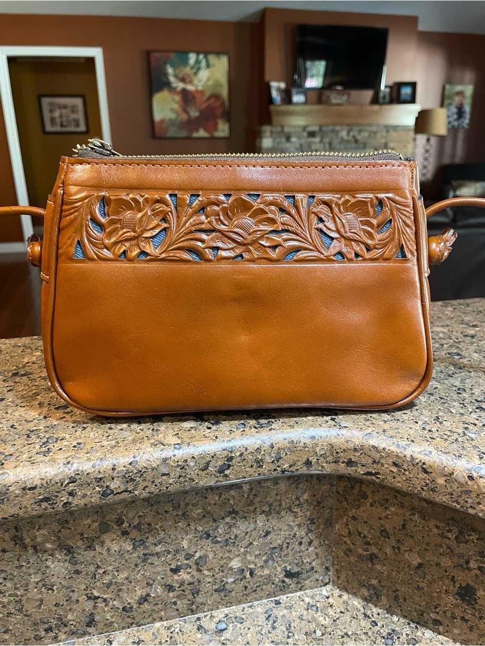 Patricia Nash Bacoli Crossbody Bag Cavo Border Tooled Tan 100% Leather Pockets